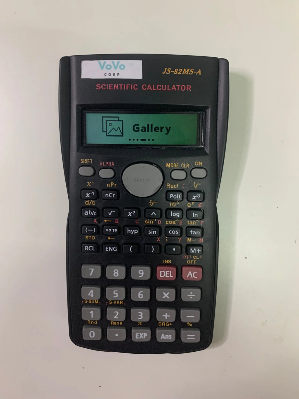 Calcolatrice Intelligente con IA e ChatGPT Integrato